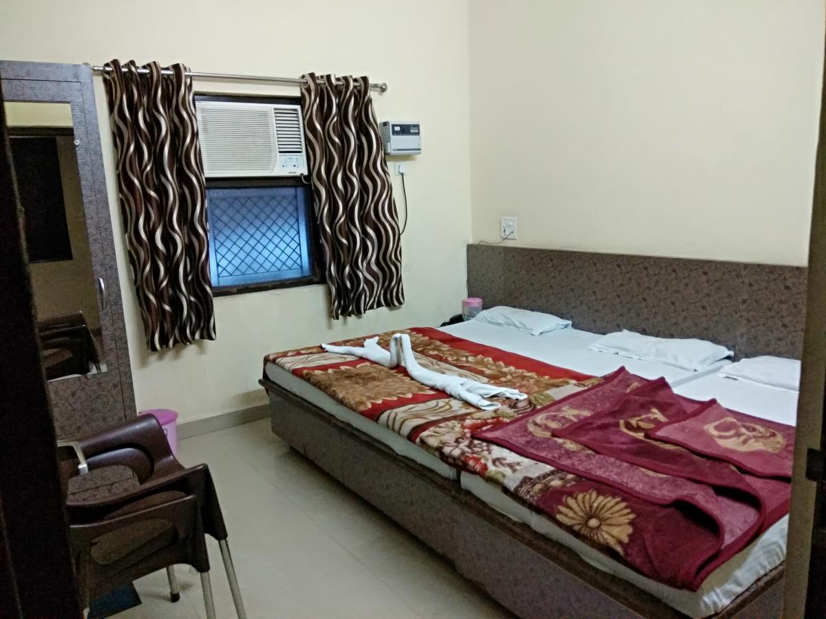 Madhuban Guest House Haridwār Екстериор снимка