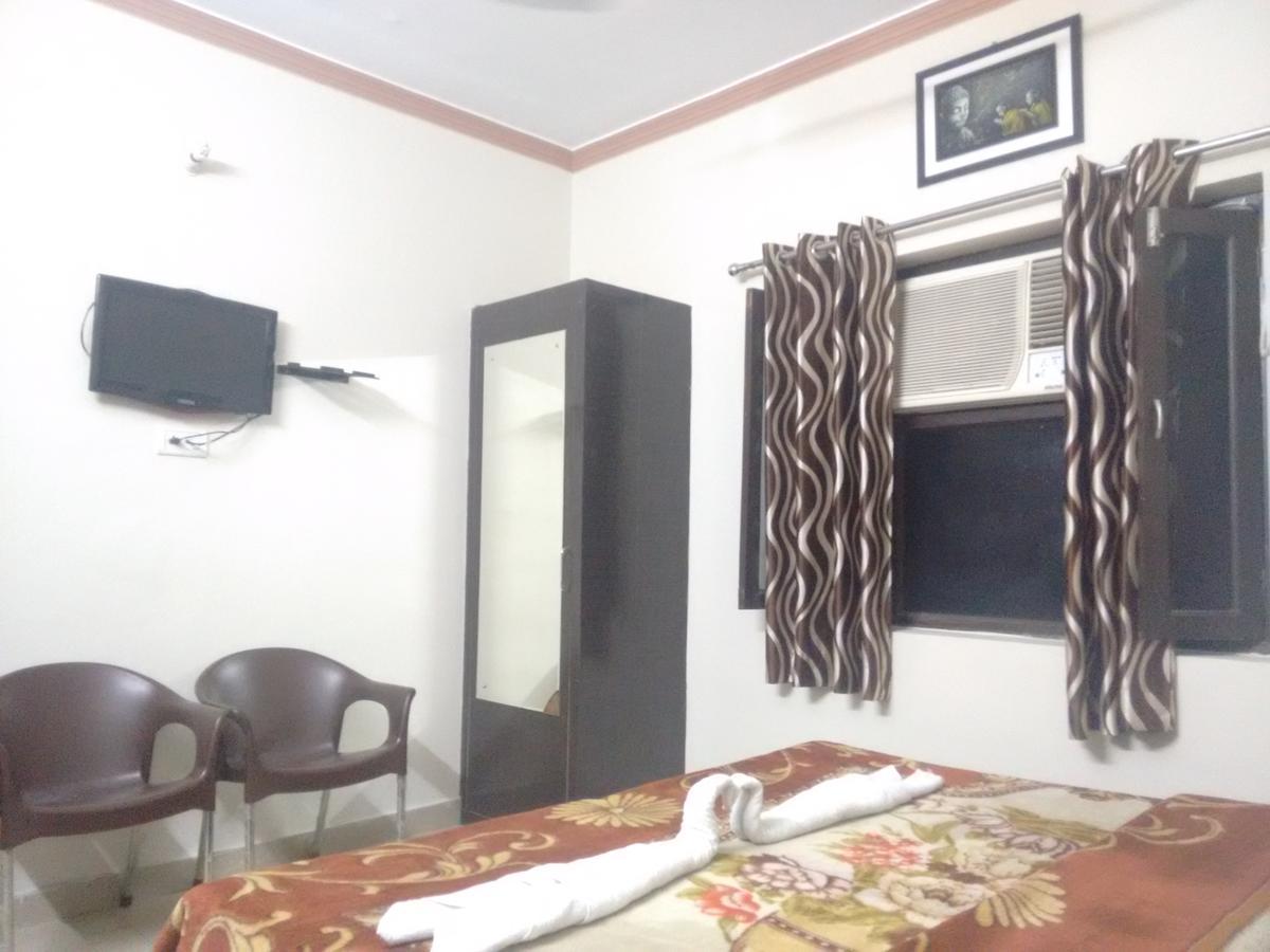 Madhuban Guest House Haridwār Екстериор снимка